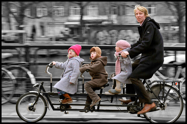 Comment faire du vélo en sécurité avec un enfant ?